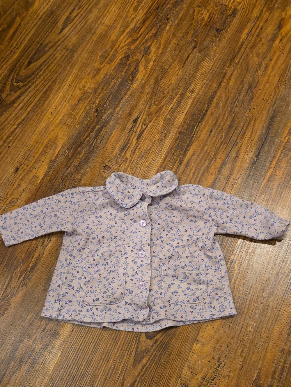 Vintage Lavender Button-Front Shirt with Blue Floral Print
